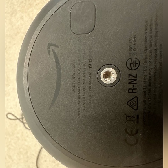 Amazon Echo 2nd Generation (used) - Picture 5 of 6